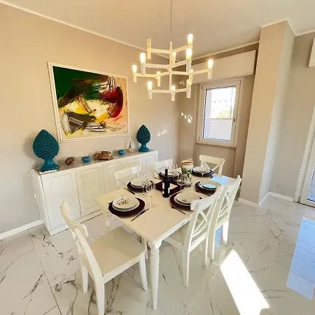 3 Bdr 100m From The Sea And Sea View And Terrace דירה *